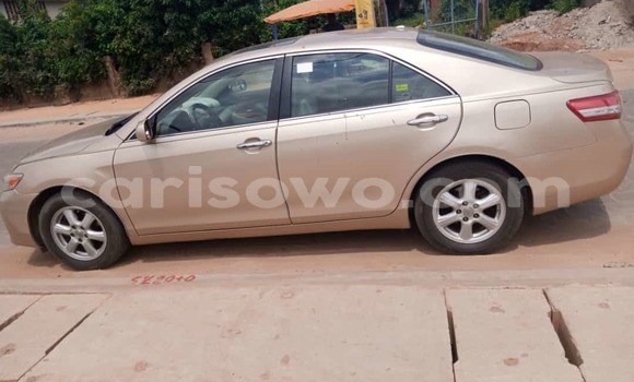 Ra Tuntun Toyota Camry Brown Ọkọ̀ in Cotonou ni Benin Ra Tuntun Toyota Camry Brown Ọkọ̀ in Cotonou ni Benin