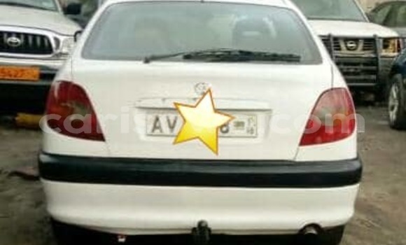 Acheter Occasion Voiture Toyota Avensis Blanc à Cotonou, Benin