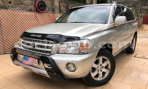 Ra Tuntun Toyota Highlander Silver Ọkọ̀ in Cotonou ni Benin Ra Tuntun Toyota Highlander Silver Ọkọ̀ in Cotonou ni Benin