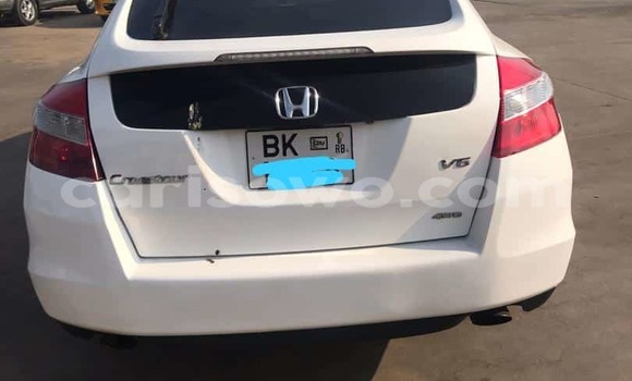 Ra Àlòkù Honda Crosstour funfun Ọkọ̀ in Cotonou ni Benin Ra Àlòkù Honda Crosstour funfun Ọkọ̀ in Cotonou ni Benin