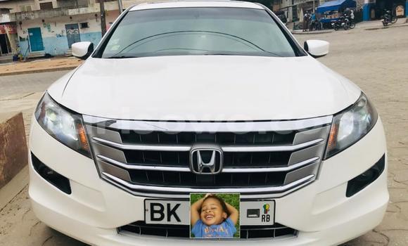 Ra Àlòkù Honda Crosstour funfun Ọkọ̀ in Cotonou ni Benin
