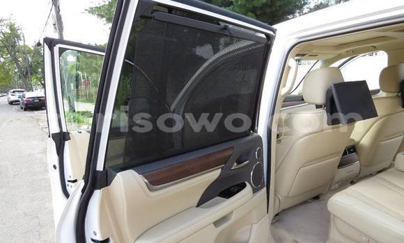 Acheter Occasion Voiture Lexus LX 570 Blanc à Abomey, Benin Acheter Occasion Voiture Lexus LX 570 Blanc à Abomey, Benin