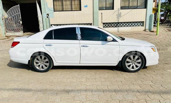 Buy New Toyota Avalon White Car in Cotonou in Benign Buy New Toyota Avalon White Car in Cotonou in Benign