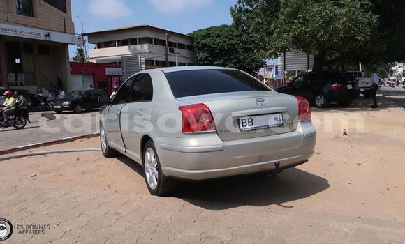 Acheter Occasion Voiture Toyota Avensis Gris à Cotonou, Benin Acheter Occasion Voiture Toyota Avensis Gris à Cotonou, Benin