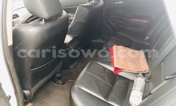 Acheter Occasion Voiture Honda Crosstour Blanc à Cotonou, Benin Acheter Occasion Voiture Honda Crosstour Blanc à Cotonou, Benin