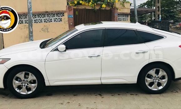 Acheter Occasion Voiture Honda Crosstour Blanc à Cotonou, Benin Acheter Occasion Voiture Honda Crosstour Blanc à Cotonou, Benin