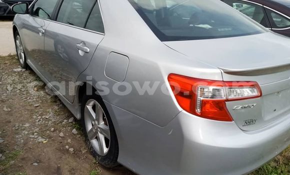 Acheter Occasion Voiture Toyota Camry Gris à Abomey, Benin Acheter Occasion Voiture Toyota Camry Gris à Abomey, Benin