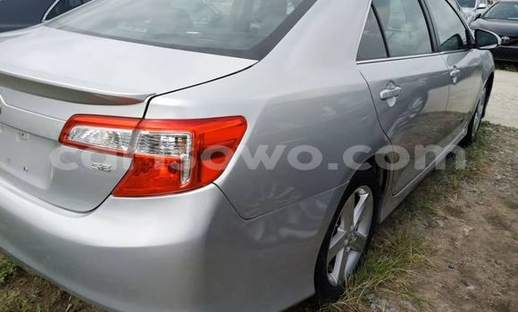Acheter Occasion Voiture Toyota Camry Gris à Abomey, Benin Acheter Occasion Voiture Toyota Camry Gris à Abomey, Benin