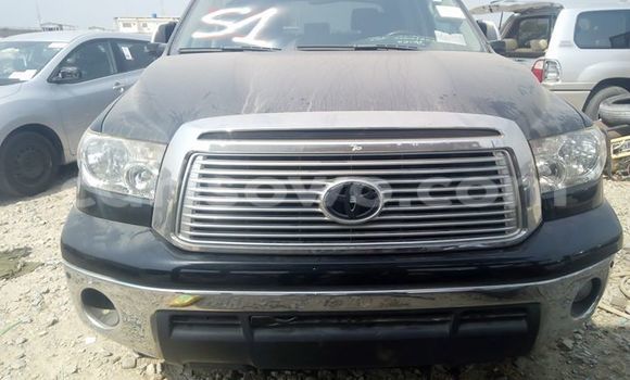 Sayi Na hannu Toyota Tundra Black Mota in Savalou a Benin Sayi Na hannu Toyota Tundra Black Mota in Savalou a Benin
