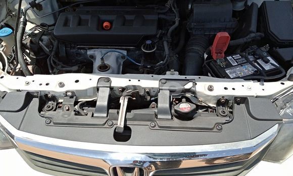 Acheter Occasion Voiture Honda Civic Blanc à Abomey, Benin Acheter Occasion Voiture Honda Civic Blanc à Abomey, Benin