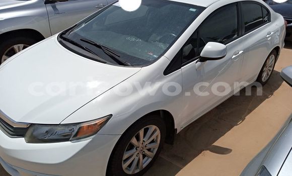 Acheter Occasion Voiture Honda Civic Blanc à Abomey, Benin Acheter Occasion Voiture Honda Civic Blanc à Abomey, Benin