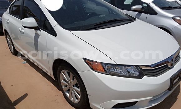 Acheter Occasion Voiture Honda Civic Blanc à Abomey, Benin Acheter Occasion Voiture Honda Civic Blanc à Abomey, Benin