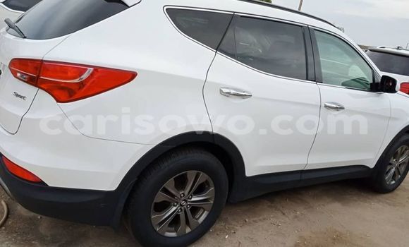 Acheter Occasion Voiture Hyundai Santa Fe Blanc à Abomey, Benin Acheter Occasion Voiture Hyundai Santa Fe Blanc à Abomey, Benin