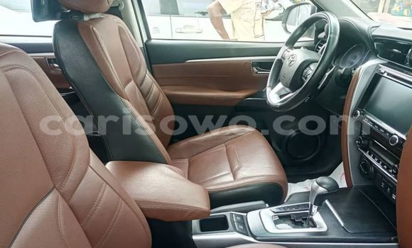 Acheter Occasion Voiture Toyota Fortuner Blanc à Abomey, Benin Acheter Occasion Voiture Toyota Fortuner Blanc à Abomey, Benin