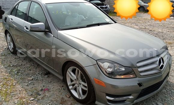 Ra Àlòkù Mercedes-Benz C–Class Miiran Ọkọ̀ in Abomey ni Benin