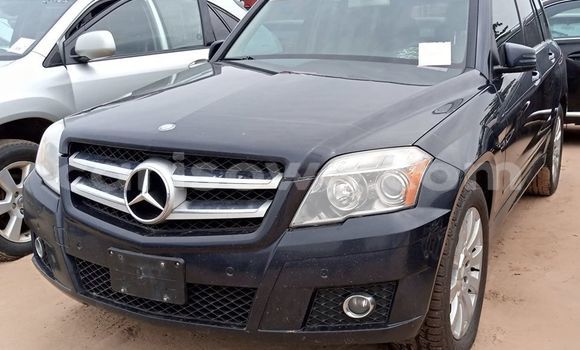 Sayi Na hannu Mercedes-Benz GLK–Class Black Mota in Abomey a Benin