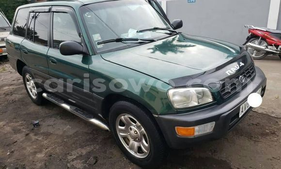 Buy Used Toyota RAV4 Green Car in Cotonou in Benign