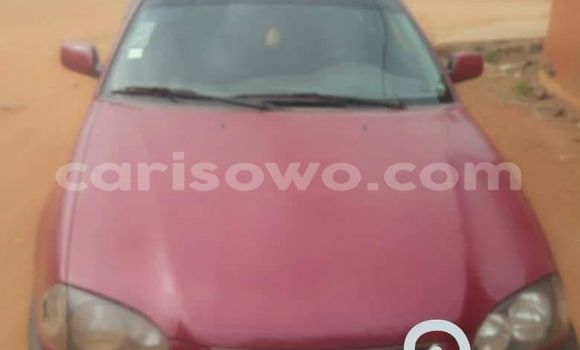 Sayi Na hannu Toyota Avensis Red Mota in Cotonou a Benin