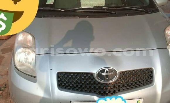 Acheter Occasion Voiture Toyota Yaris Gris à Cotonou, Benin Acheter Occasion Voiture Toyota Yaris Gris à Cotonou, Benin