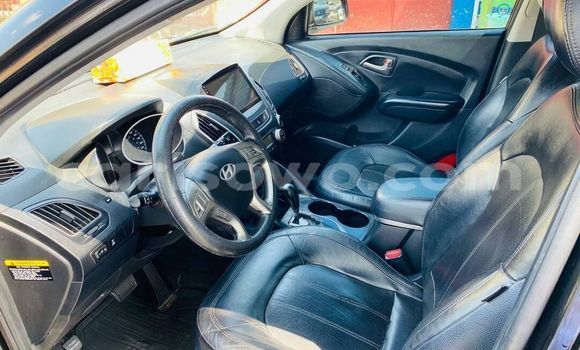 Acheter Occasion Voiture Hyundai Tucson Noir à Cotonou, Benin Acheter Occasion Voiture Hyundai Tucson Noir à Cotonou, Benin