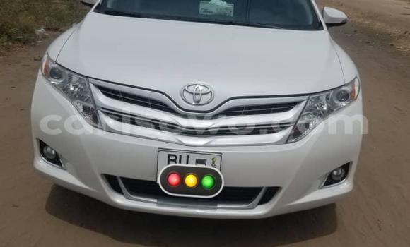 Acheter Neuf Voiture Toyota Venza Blanc à Cotonou, Benin Acheter Neuf Voiture Toyota Venza Blanc à Cotonou, Benin