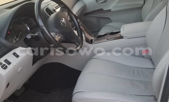 Acheter Neuf Voiture Toyota Venza Blanc à Cotonou, Benin Acheter Neuf Voiture Toyota Venza Blanc à Cotonou, Benin