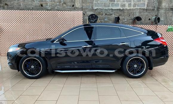 Ra Tuntun Honda Crosstour Black Ọkọ̀ in Cotonou ni Benin Ra Tuntun Honda Crosstour Black Ọkọ̀ in Cotonou ni Benin