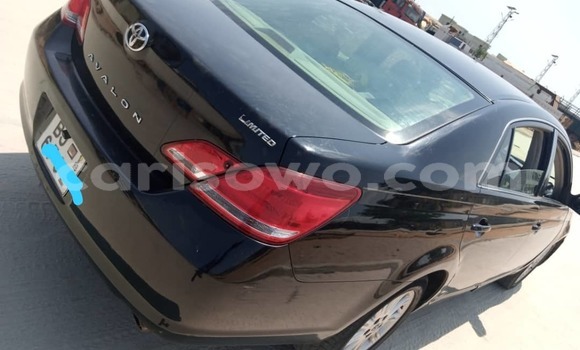 Ra Àlòkù Toyota Avalon Black Ọkọ̀ in Cotonou ni Benin Ra Àlòkù Toyota Avalon Black Ọkọ̀ in Cotonou ni Benin