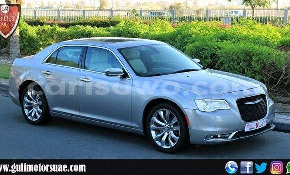 Sayi Imported Chrysler 300 Sauran Mota in Import - Dubai a Benin