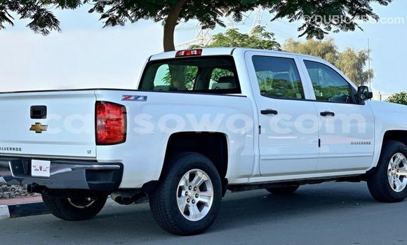 Sayi Imported Chevrolet Silverado White Mota in Import - Dubai a Benin Sayi Imported Chevrolet Silverado White Mota in Import - Dubai a Benin
