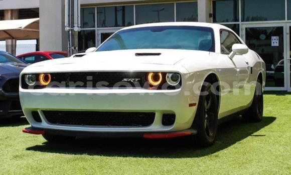 Sayi Imported Dodge Challenger White Mota in Import - Dubai a Benin