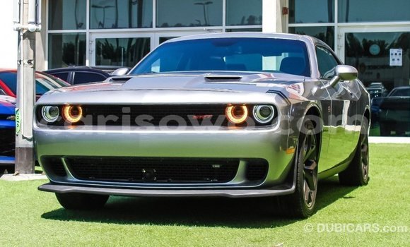 Acheter Import Voiture Dodge Challenger Autre à Import - Dubai, Benin Acheter Import Voiture Dodge Challenger Autre à Import - Dubai, Benin