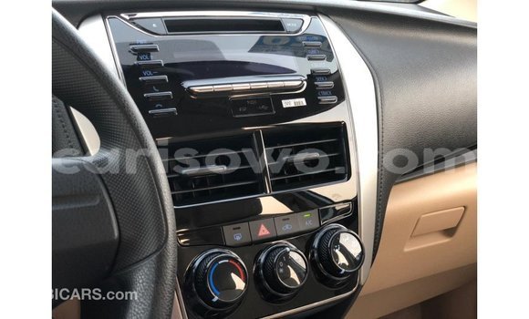 Ra Imported Toyota DA funfun Ọkọ̀ akẹ́rù ńlá in Import - Dubai ni Benin Ra Imported Toyota DA funfun Ọkọ̀ akẹ́rù ńlá in Import - Dubai ni Benin