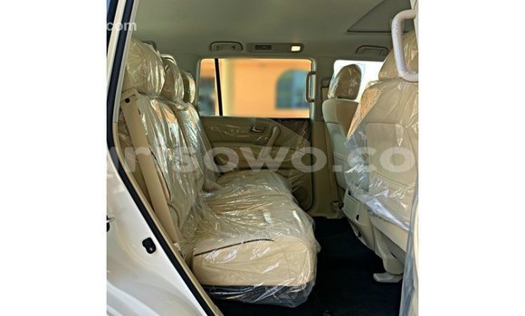 Sayi Imported Nissan Patrol White Mota in Import - Dubai a Benin Sayi Imported Nissan Patrol White Mota in Import - Dubai a Benin