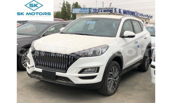 Sayi Imported Hyundai Tucson White Mota in Import - Dubai a Benin Sayi Imported Hyundai Tucson White Mota in Import - Dubai a Benin