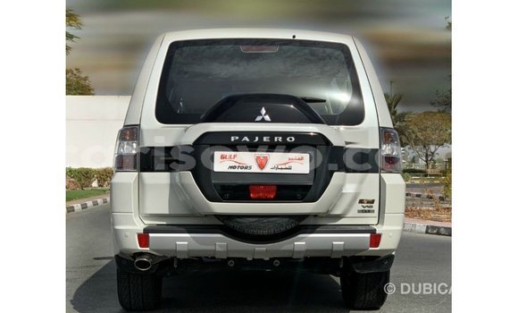 Sayi Imported Mitsubishi Pajero White Mota in Import - Dubai a Benin Sayi Imported Mitsubishi Pajero White Mota in Import - Dubai a Benin