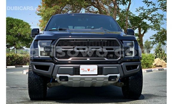 Acheter Import Voiture Ford Club Wagon Noir à Import - Dubai, Benin Acheter Import Voiture Ford Club Wagon Noir à Import - Dubai, Benin