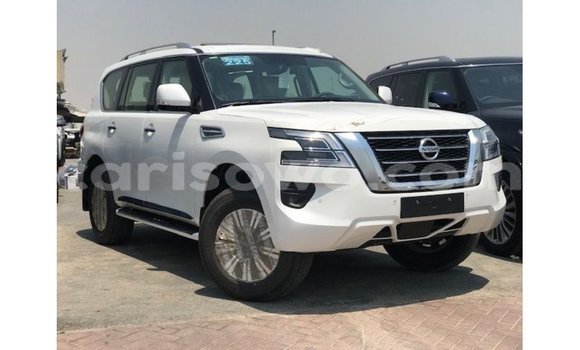Sayi Imported Nissan Patrol White Mota in Import - Dubai a Benin