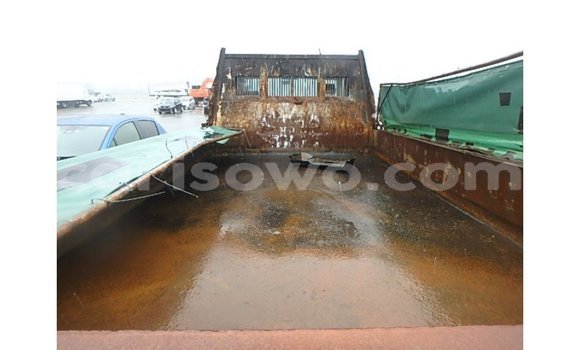 Sayi Imported Nissan Evalia Brown Babbar mota in Import - Dubai a Benin Sayi Imported Nissan Evalia Brown Babbar mota in Import - Dubai a Benin