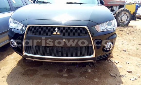 Acheter Occasion Voiture Mitsubishi Outlander Noir à Comé au Benin Acheter Occasion Voiture Mitsubishi Outlander Noir à Comé au Benin