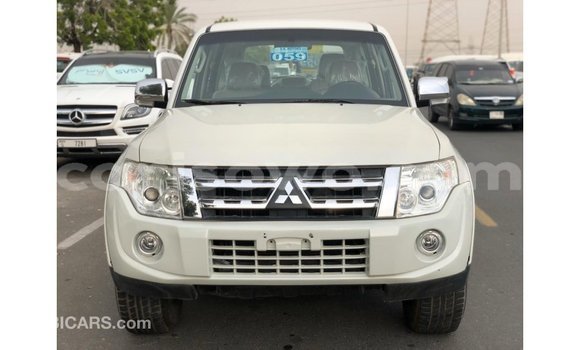 Buy Import Mitsubishi Pajero White Car in Import - Dubai in Benign Buy Import Mitsubishi Pajero White Car in Import - Dubai in Benign