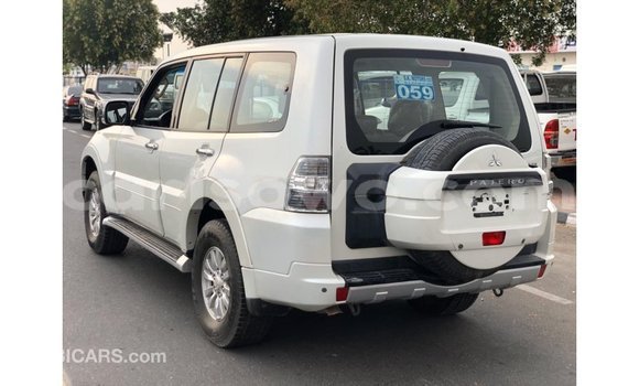 Buy Import Mitsubishi Pajero White Car in Import - Dubai in Benign Buy Import Mitsubishi Pajero White Car in Import - Dubai in Benign