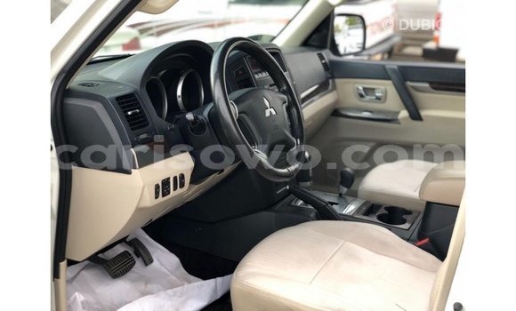 Buy Import Mitsubishi Pajero White Car in Import - Dubai in Benign Buy Import Mitsubishi Pajero White Car in Import - Dubai in Benign