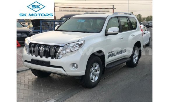 Ra Imported Toyota Prado funfun Ọkọ̀ in Import - Dubai ni Benin