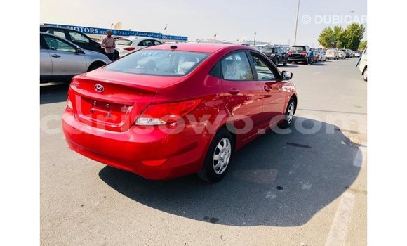 Acheter Import Voiture Hyundai Accent Rouge à Import - Dubai, Benin Acheter Import Voiture Hyundai Accent Rouge à Import - Dubai, Benin