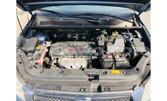 Acheter Import Utilitaire Toyota HiAce Bleu à Import - Dubai, Benin Acheter Import Utilitaire Toyota HiAce Bleu à Import - Dubai, Benin