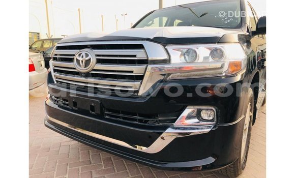 Acheter Import Voiture Toyota Land Cruiser Noir à Import - Dubai, Benin Acheter Import Voiture Toyota Land Cruiser Noir à Import - Dubai, Benin