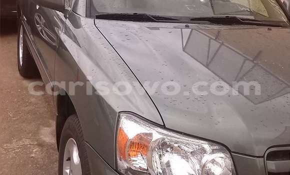 Sayi Na hannu Toyota Highlander Azurfa Mota in Porto Novo a Benin Sayi Na hannu Toyota Highlander Azurfa Mota in Porto Novo a Benin