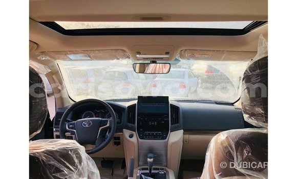 Acheter Import Voiture Toyota Land Cruiser Noir à Import - Dubai, Benin Acheter Import Voiture Toyota Land Cruiser Noir à Import - Dubai, Benin