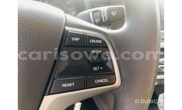 Acheter Import Voiture Hyundai Elantra Bleu à Import - Dubai, Benin Acheter Import Voiture Hyundai Elantra Bleu à Import - Dubai, Benin